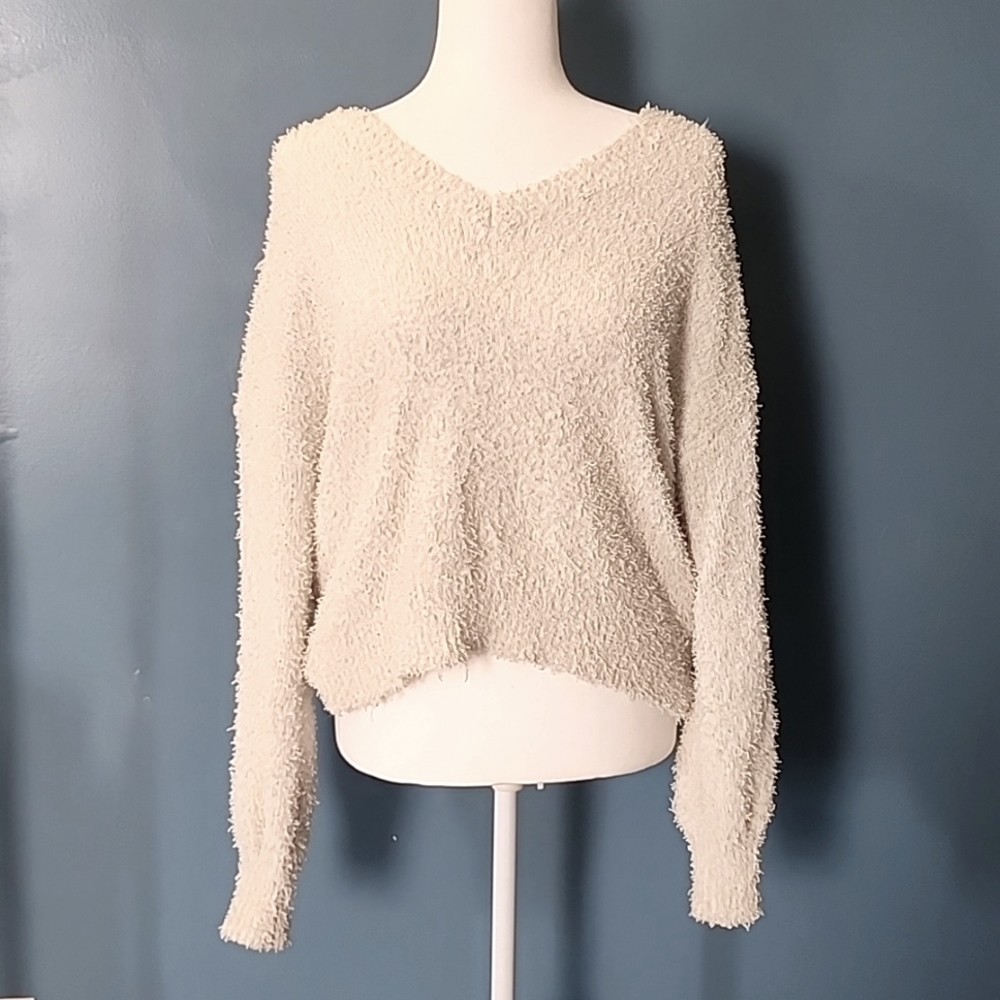Universal Threads fuzzy sweater, cream